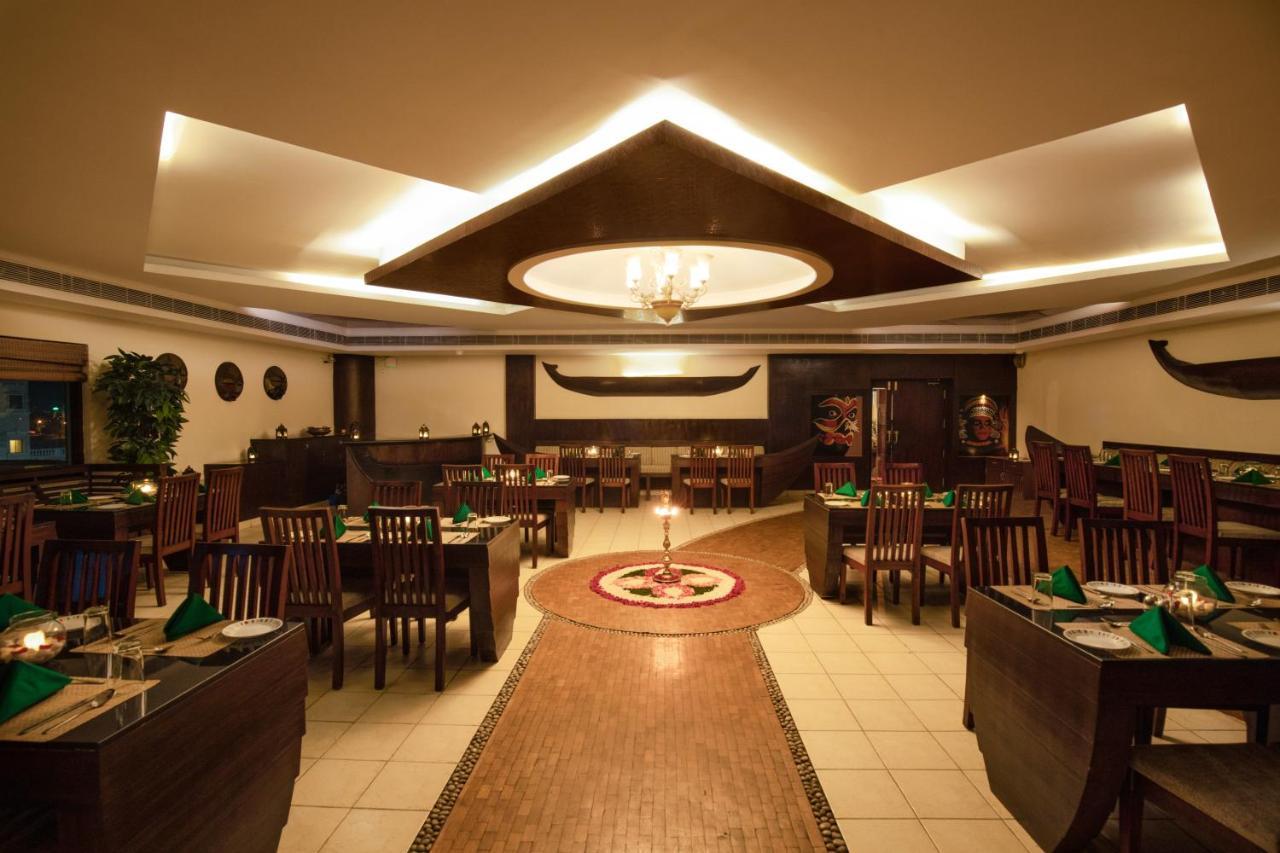 Jenneys Residency Hotel Коимбаторе Екстериор снимка