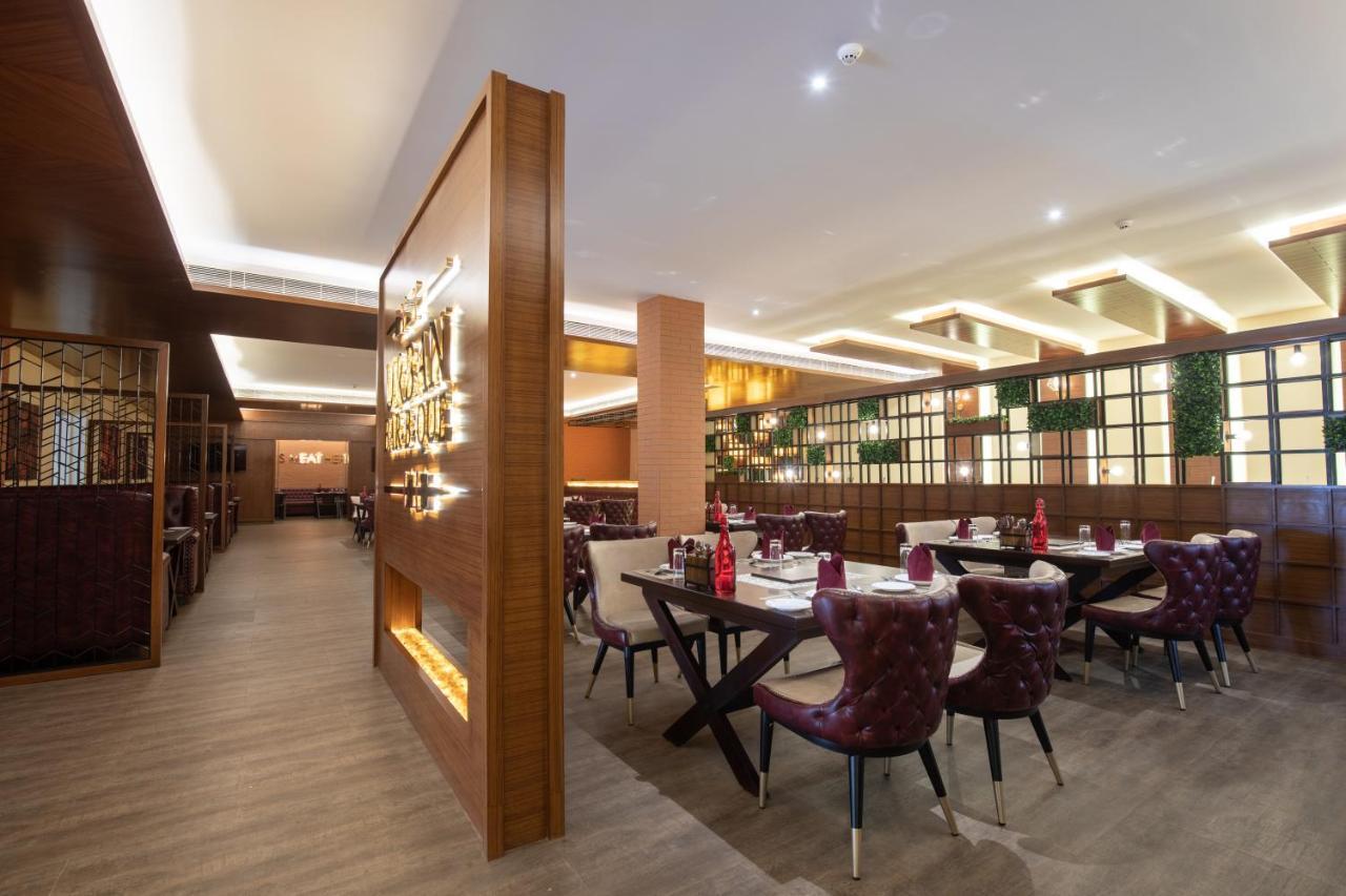 Jenneys Residency Hotel Коимбаторе Екстериор снимка