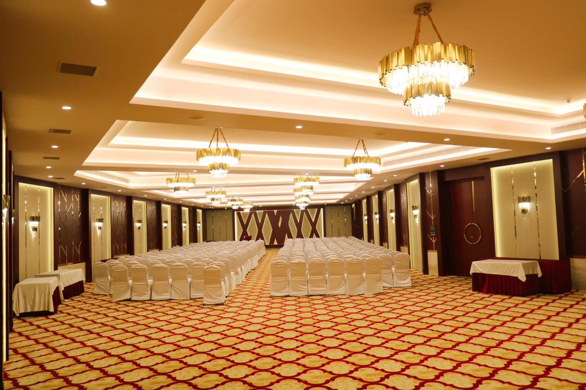 Jenneys Residency Hotel Коимбаторе Екстериор снимка