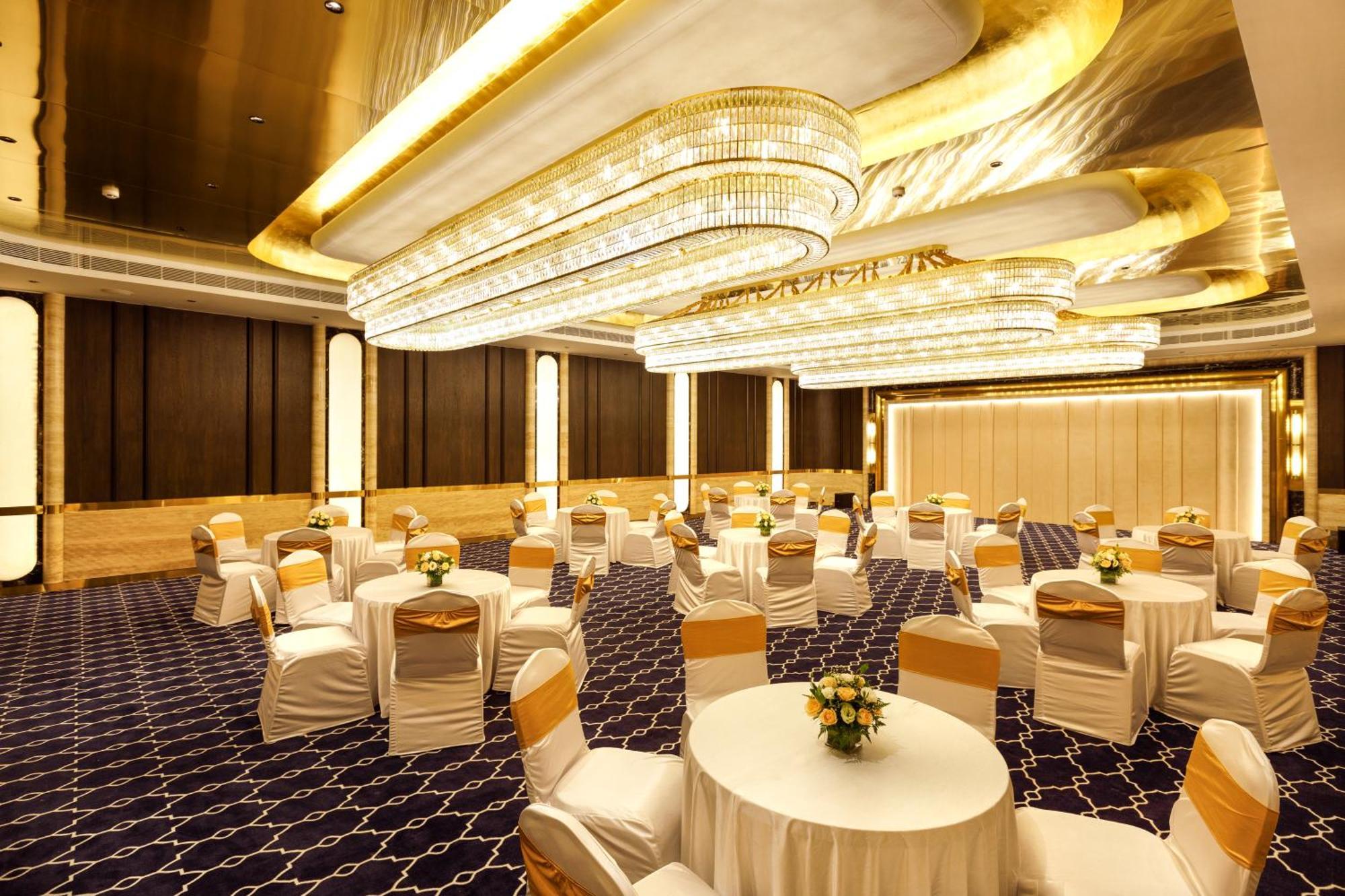 Jenneys Residency Hotel Коимбаторе Екстериор снимка